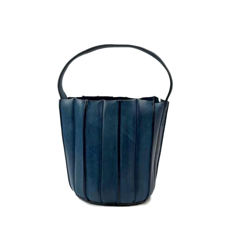 Leather effect bucket bag | Womens Shoppers Bags Shoppers